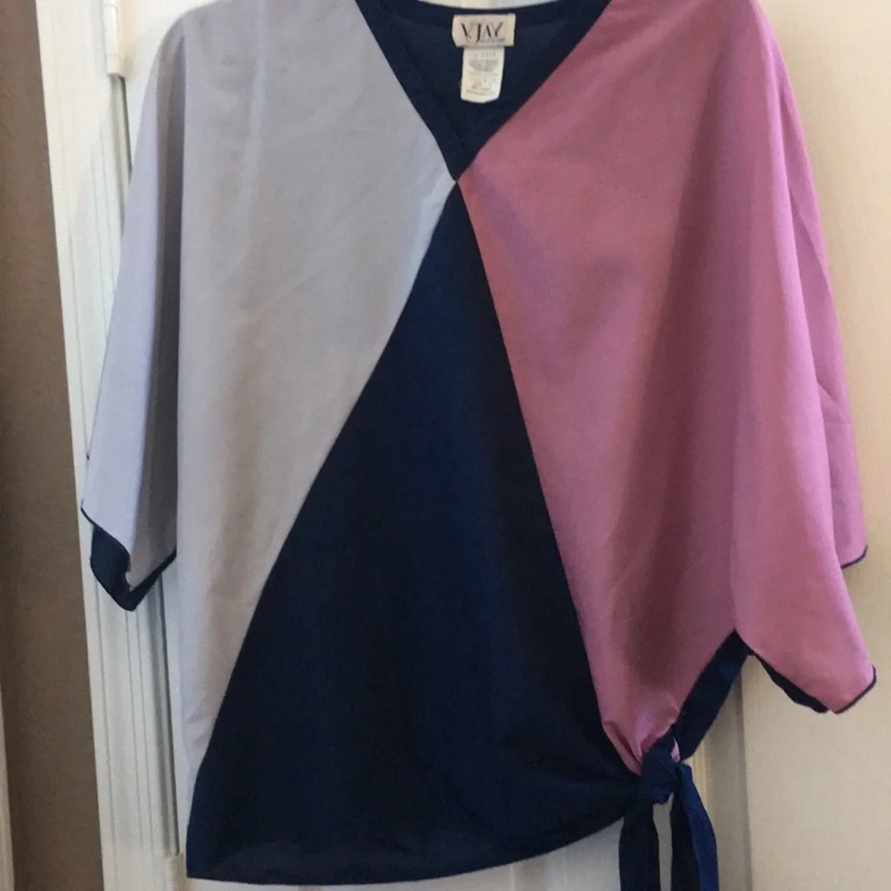 FINAL MARKDOWN Ladies caftan style top 8
